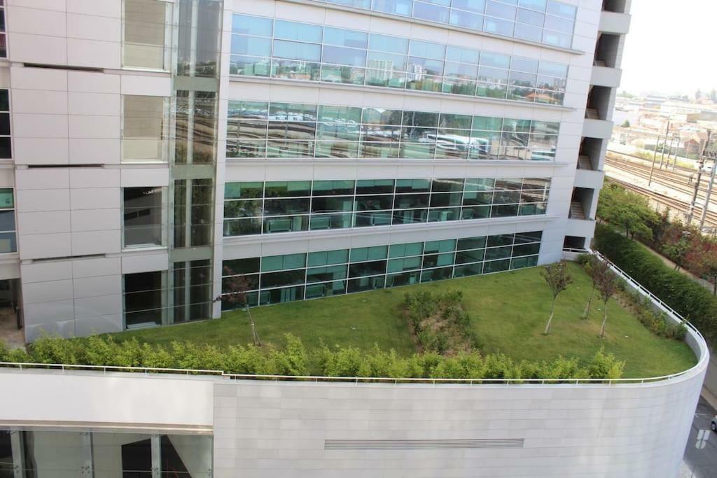 Apartment Nobel In Park Of Nations Lissabon